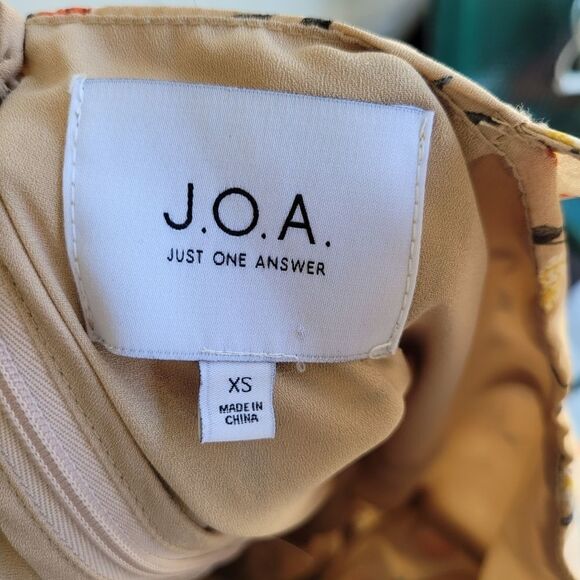 J.O.A. Besk Beige Floral Pring Ruffled Mini Dress - Picture 7 of 9